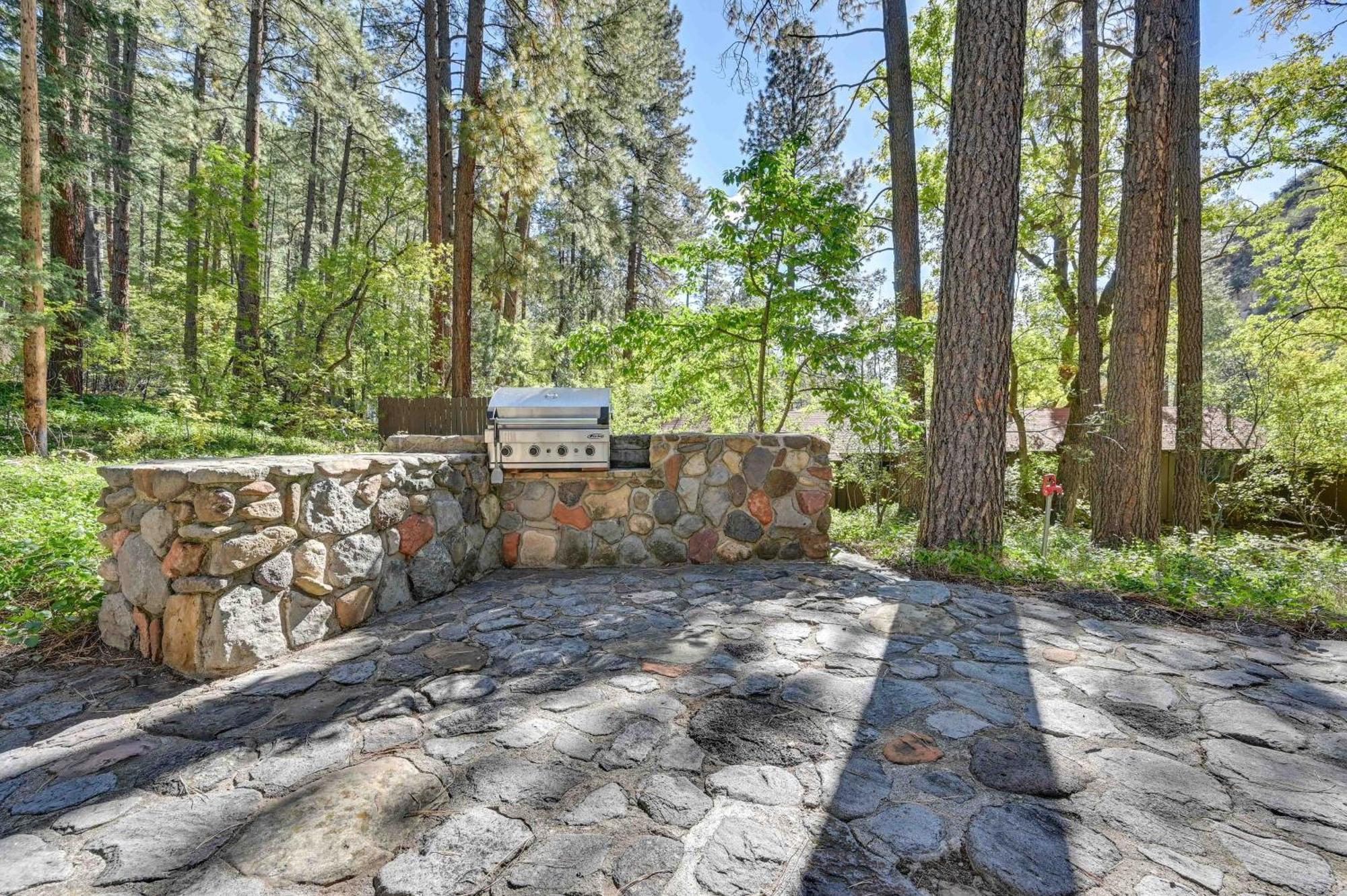 Peaceful Sedona Retreat With Patio And Mtn Views! Apartman Kültér fotó