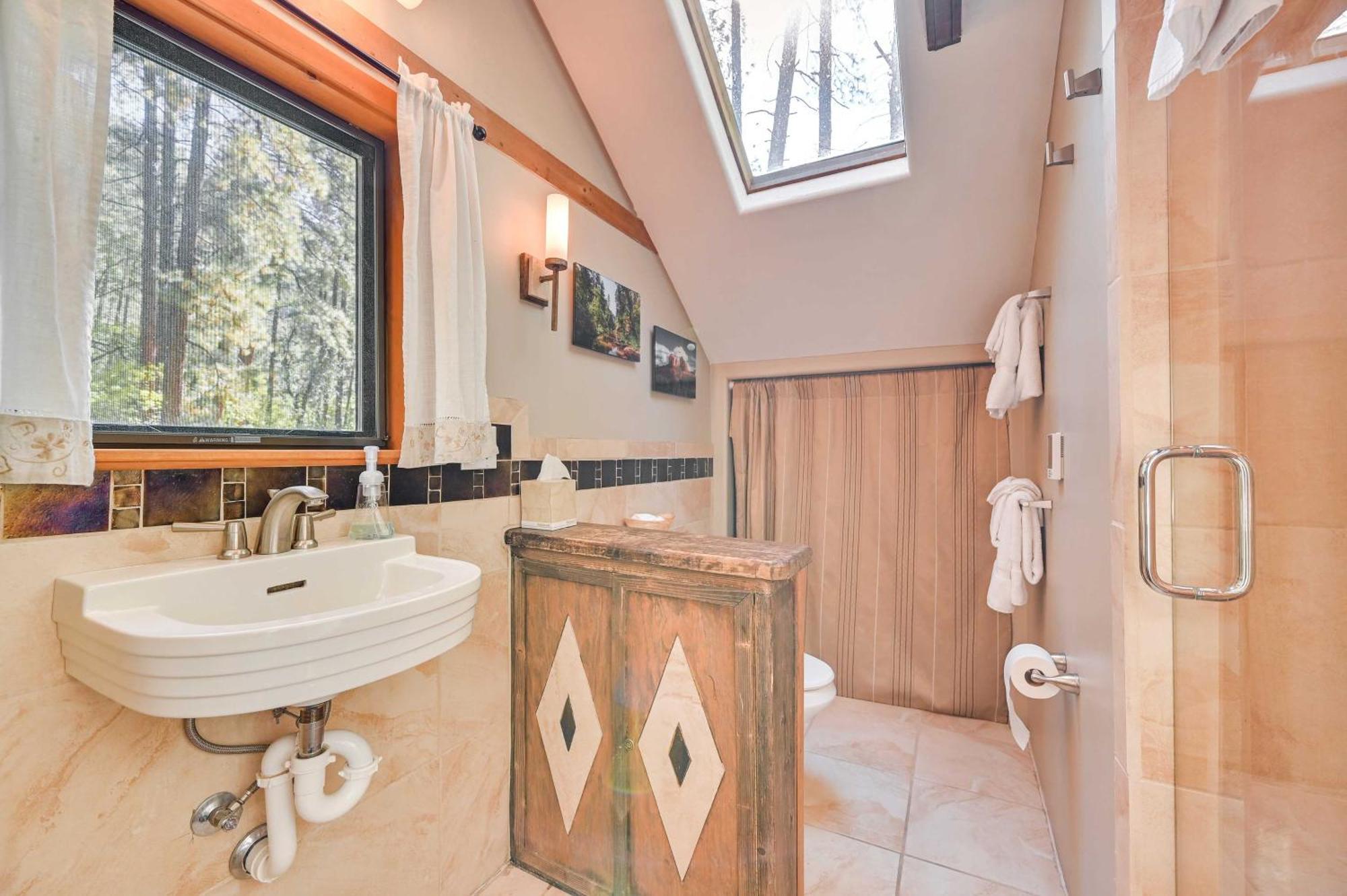 Peaceful Sedona Retreat With Patio And Mtn Views! Apartman Kültér fotó
