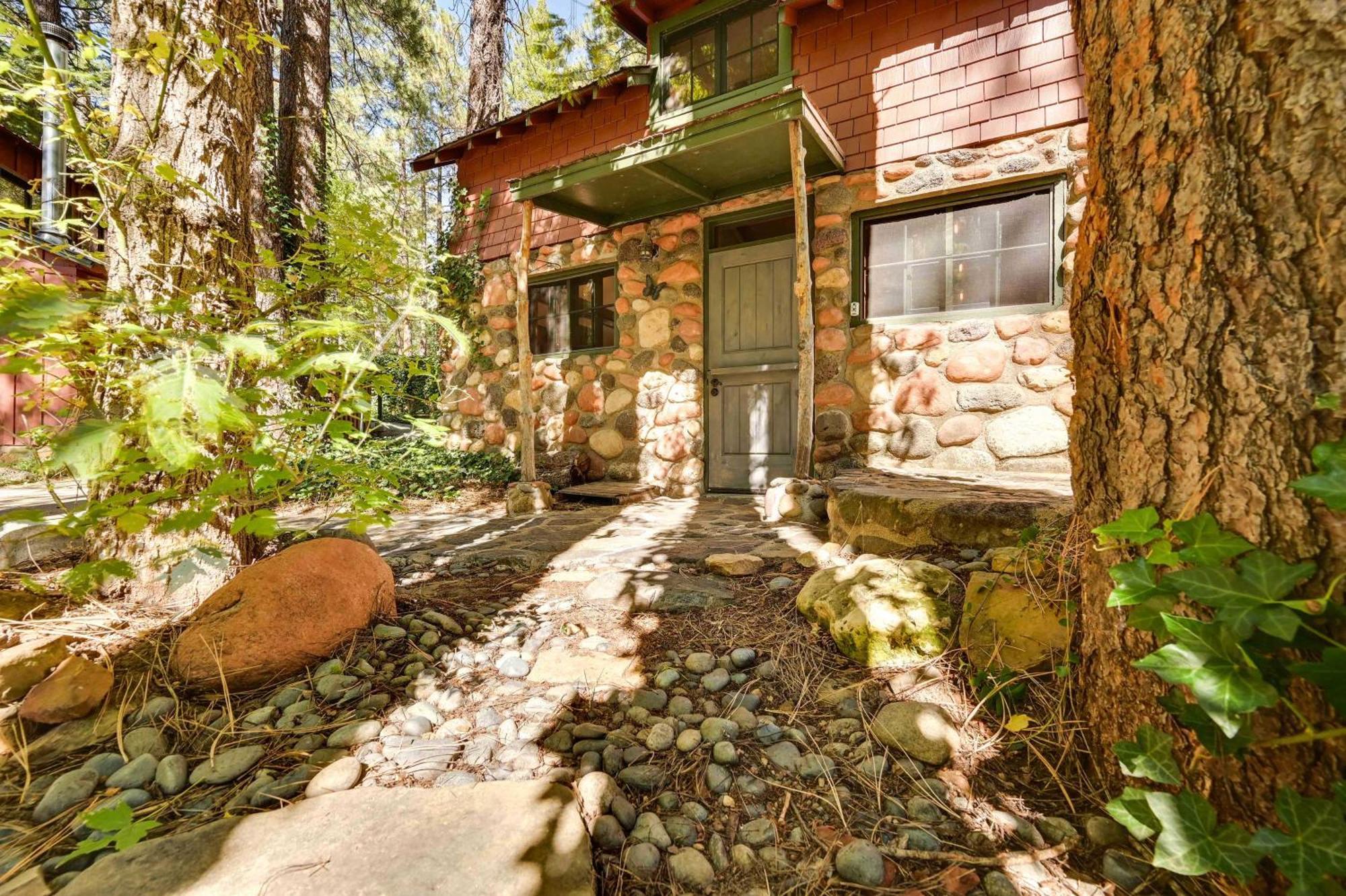 Peaceful Sedona Retreat With Patio And Mtn Views! Apartman Kültér fotó